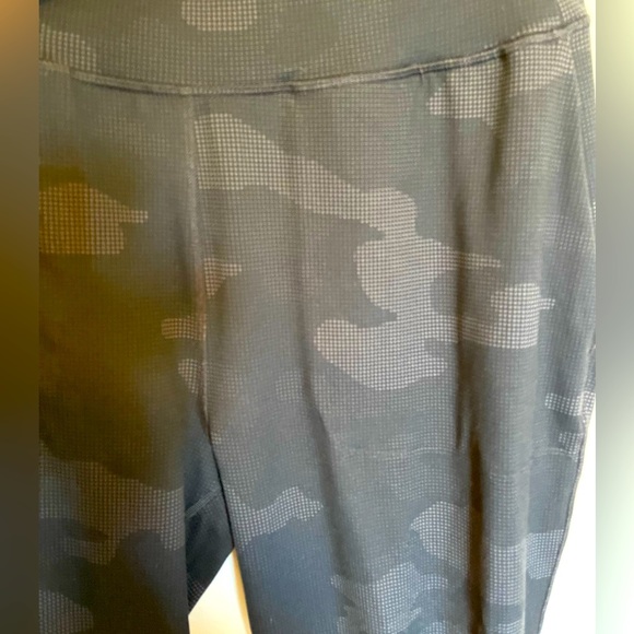 All in Motion XL Yoga Pants Grays - Picture 2 of 6